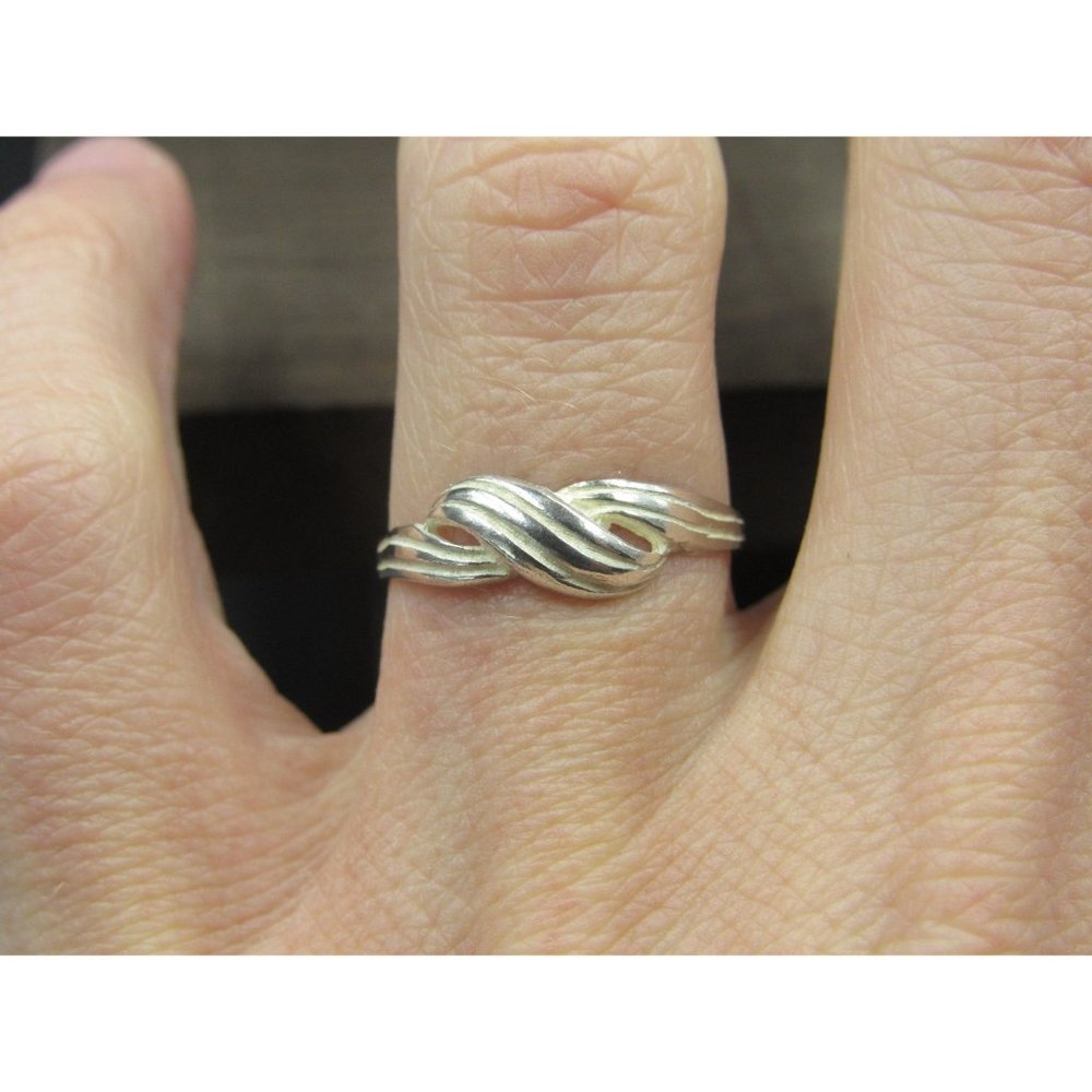 Size 6.5 Sterling Silver Odd Pattern Rustic Band … - image 3